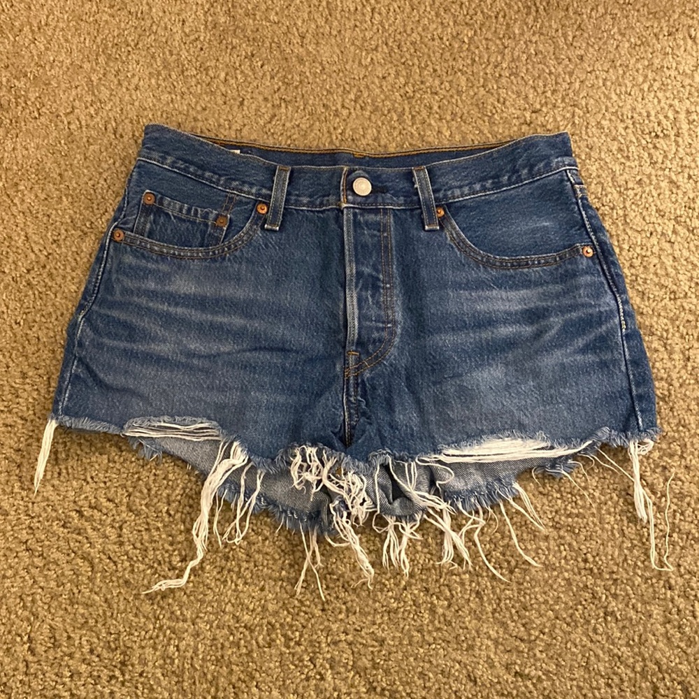 Levi’s 501 Shorts Size 28